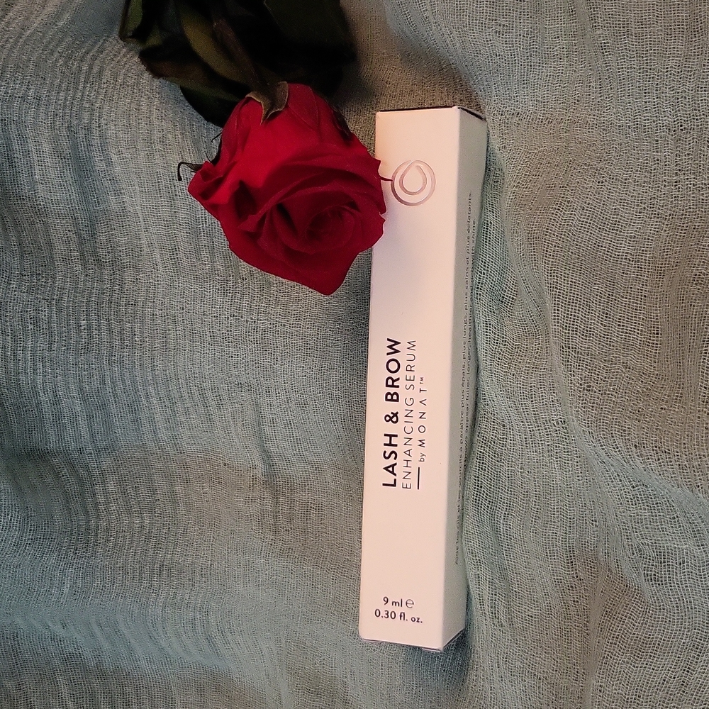 Lash and Brow enhancing serum